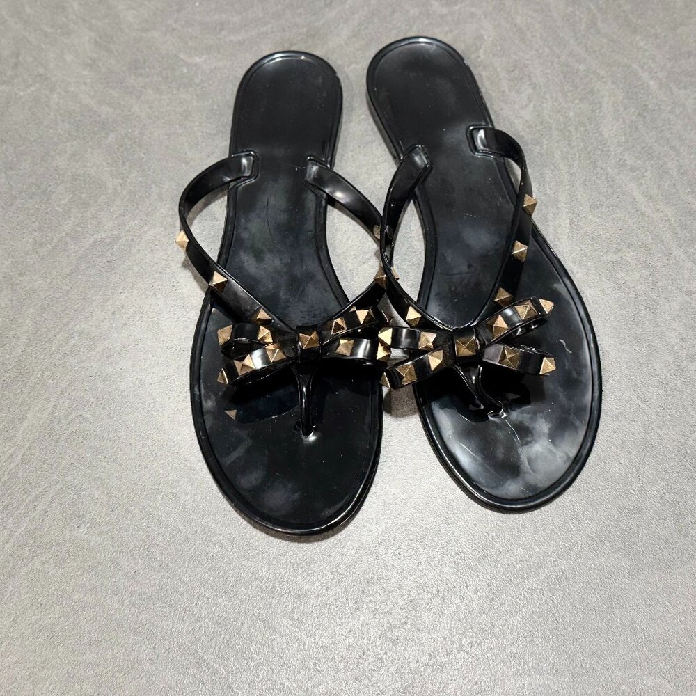 Chic Women's Black Sandals with Gold Bow Detail–Size 7-NWOT's (Tried on 2 Times)